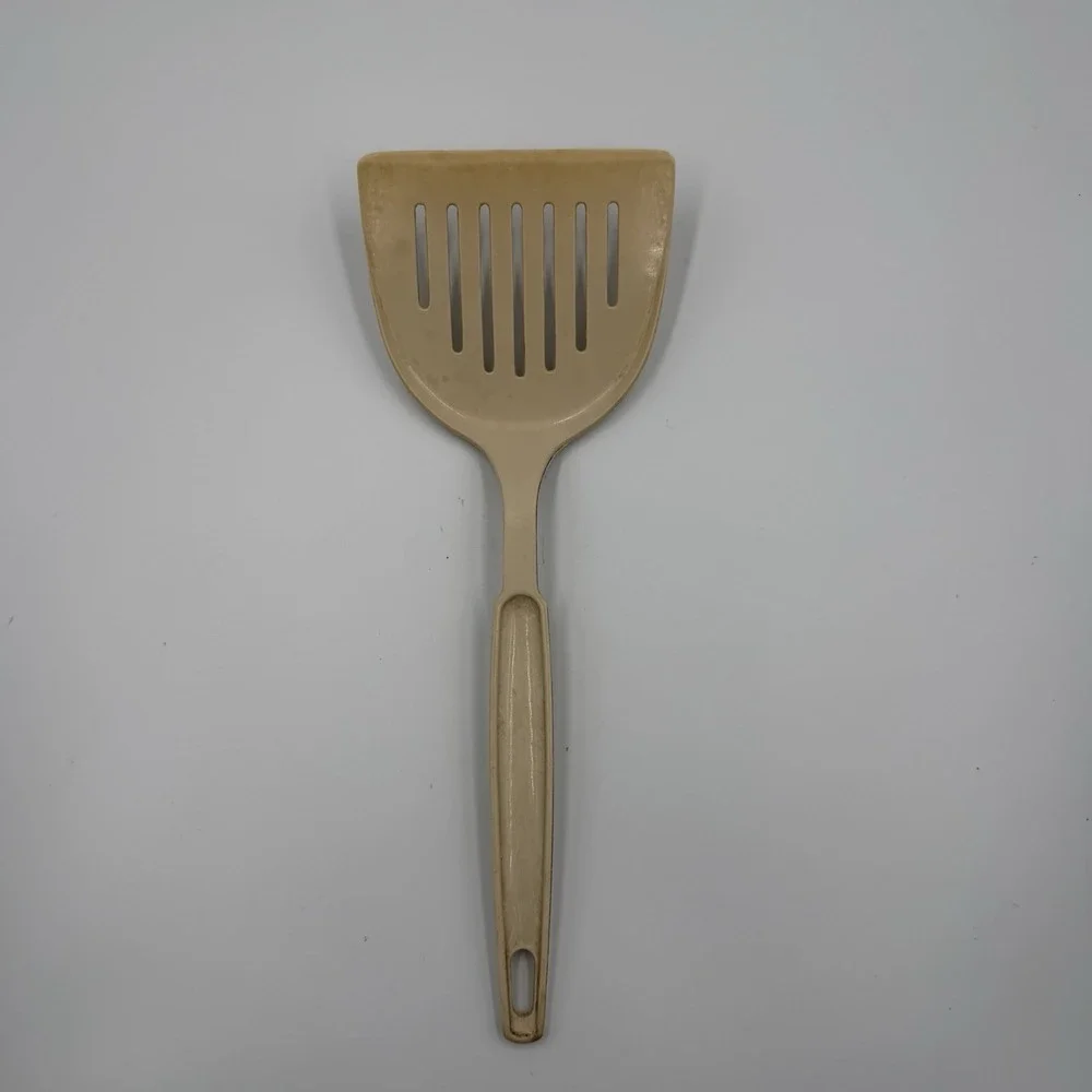Vintage EKCO Slotted Spatula Turner  USA‎ Mid Century Kitchen Flipper